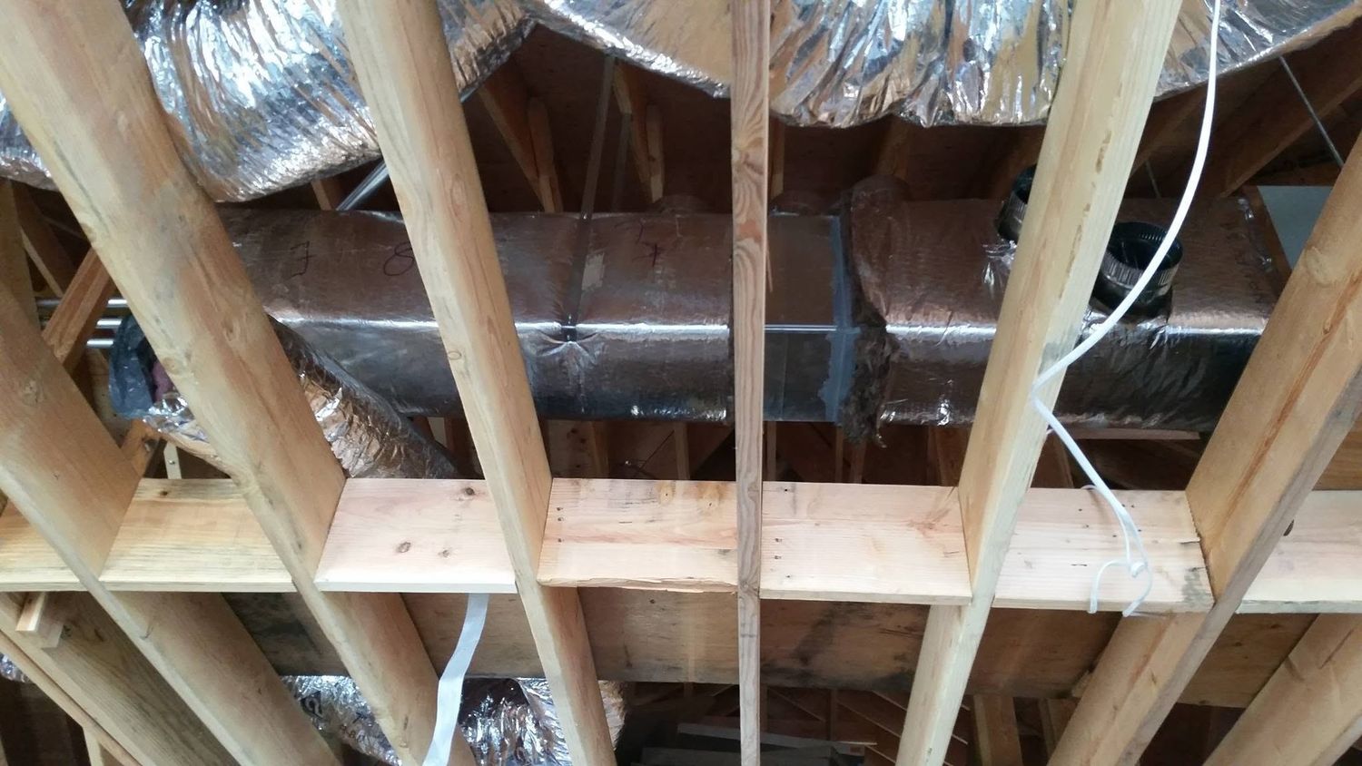  de un proyecto de tipo Conductos de ventilación cerca de Nueva York-Newark-Jersey City por K2 Mechanical Corp.