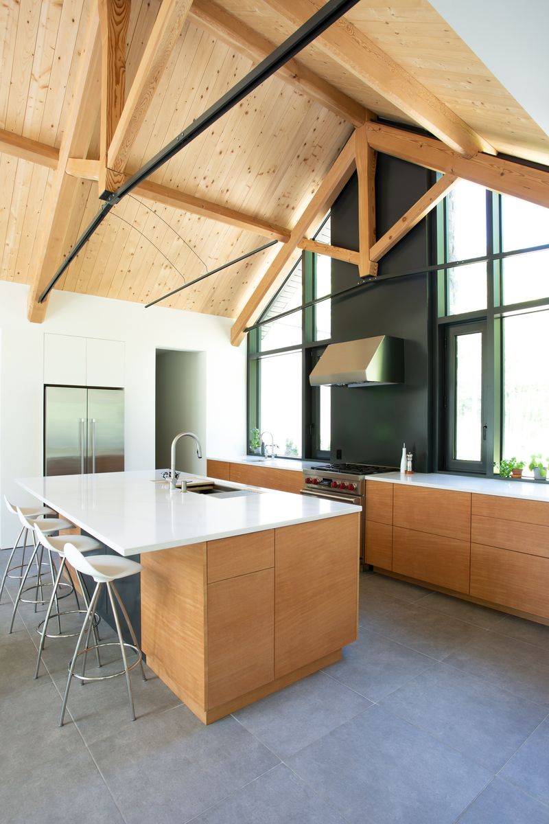 Kitchen from a Single family homes project near Sherbrooke (Estrie) by UrbanEco Construction