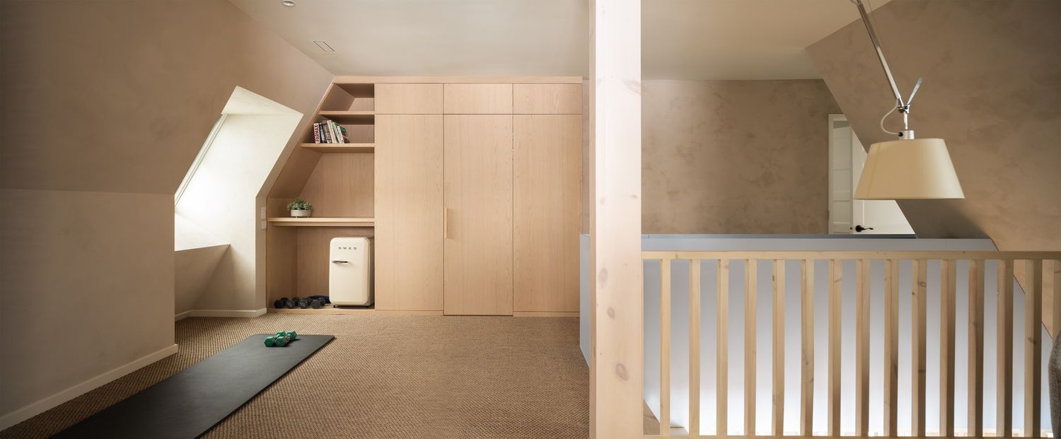  d'un projet de Maisons unifamiliales près de Montréal/Laval/Longueuil (Grand Montréal) de Atelier Schleiss Architectes