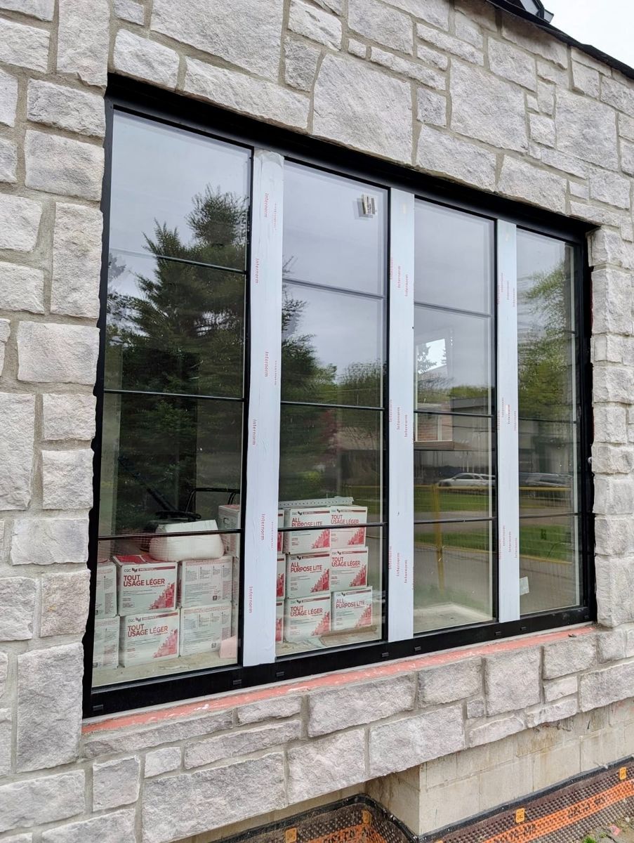  d'un projet de Maisons unifamiliales près de Toronto (Grand Toronto) de InterHaus Premium High Performance Windows and Doors