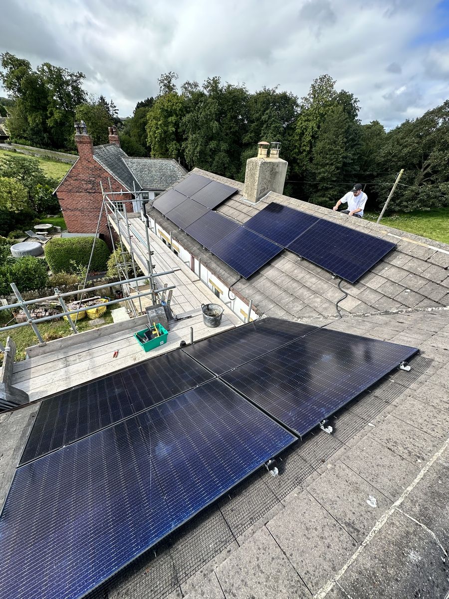 Toit et entretoit d'un projet de Panneaux solaires photovoltaïques près de London de My Green Electricity