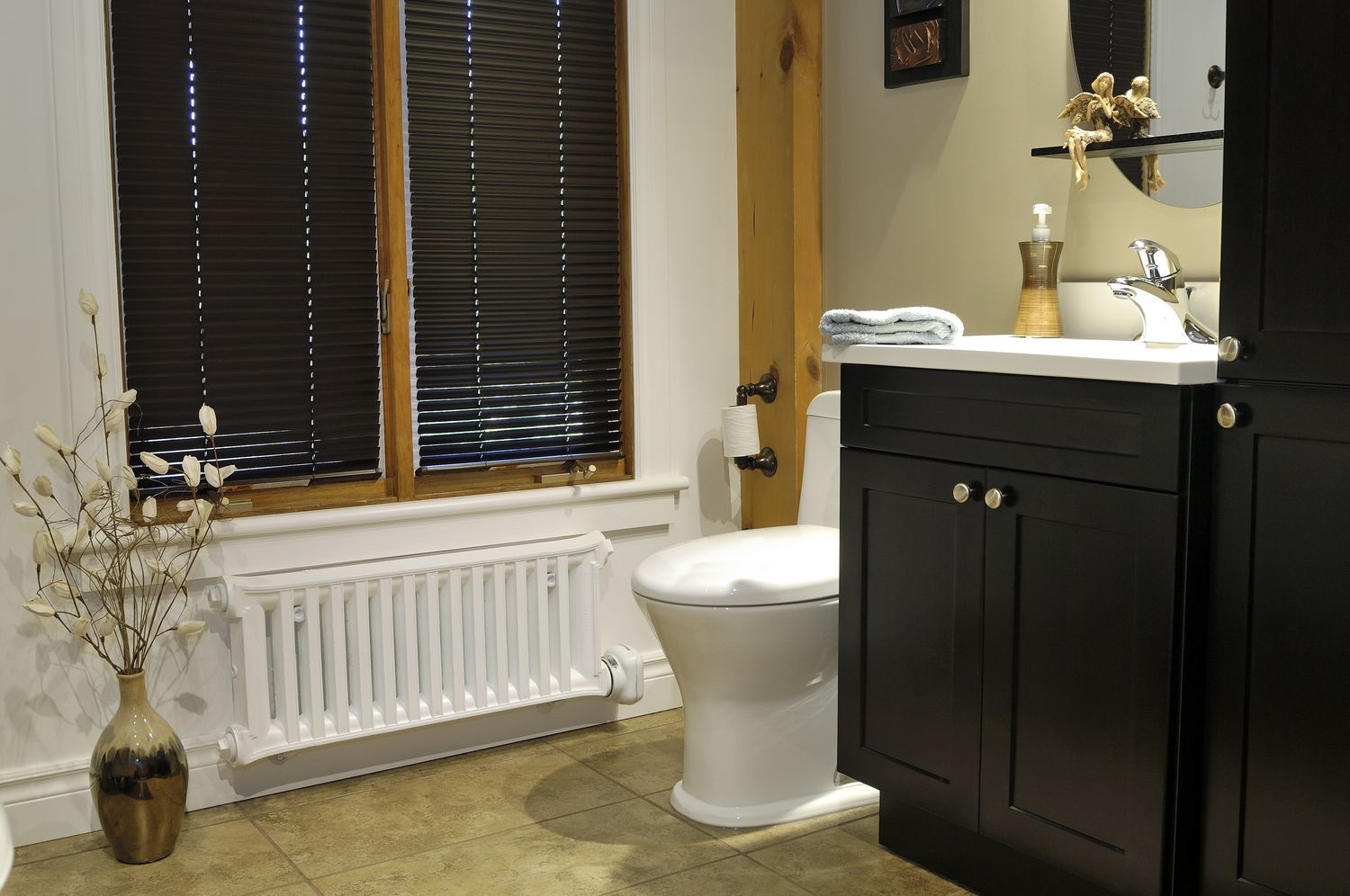 Baño completo de un proyecto de tipo Reemplazo de un sistema de calefacción de combustible (o calentador) de petróleo cerca de Montreal (Gran Montreal) por ECORAD INC