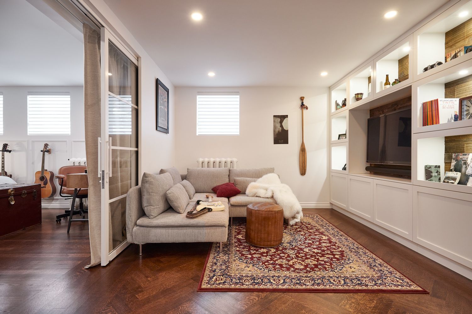 Salon d'un projet de Maisons unifamiliales près de Montréal/Laval/Longueuil (Grand Montréal) de ESPÉ