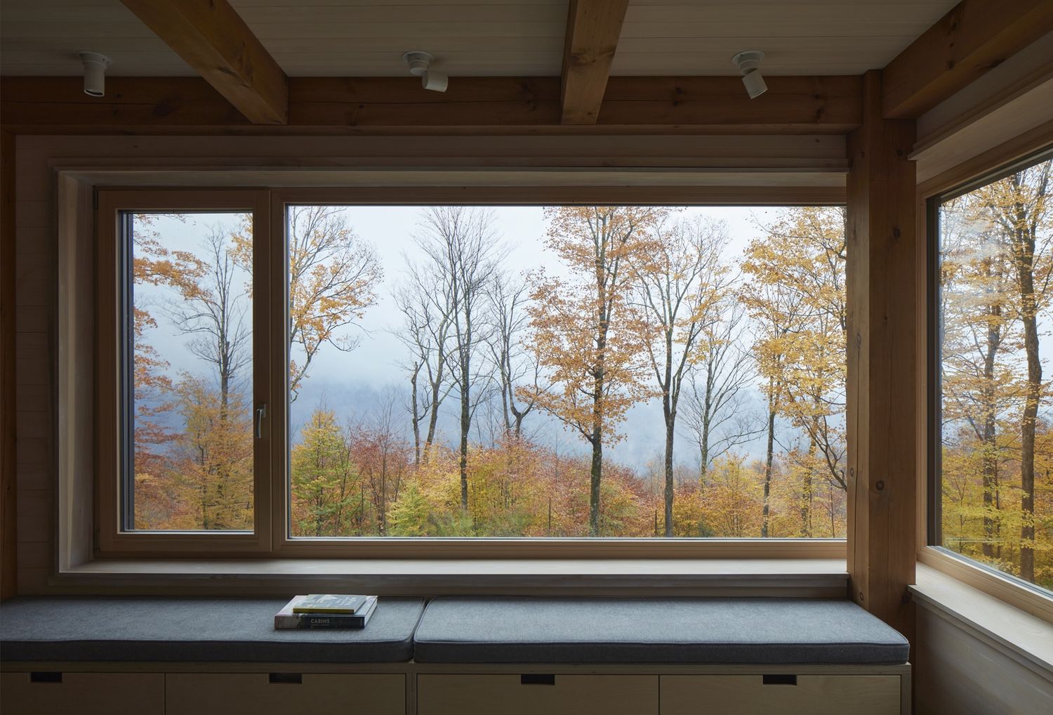 Living Room from a Single family homes project near Sherbrooke (Estrie) by Rocket Construction