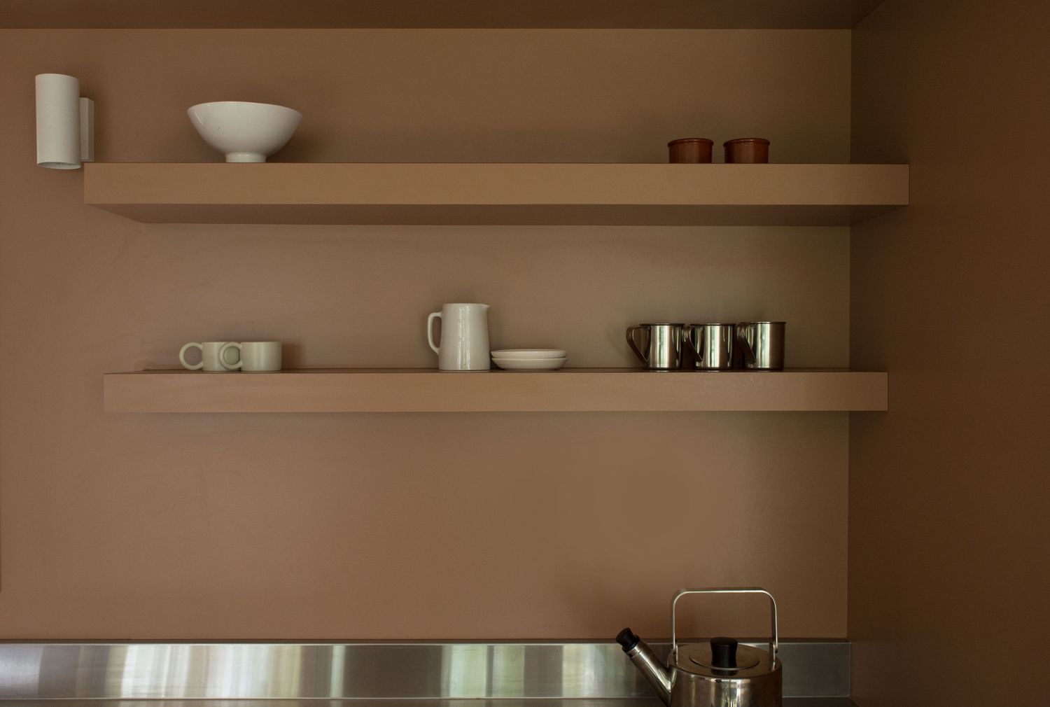 Kitchen from a Tiny Houses project near Gatineau (Outaouais) by Atelier L'Abri