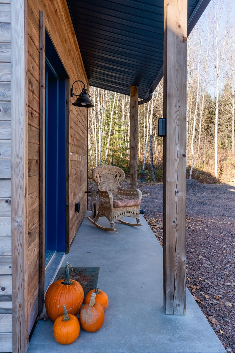 Porche et entrée d'un projet de Maisons unifamiliales près de Saguenay/Lac-Saint-Jean de Solutions Résidentielles
