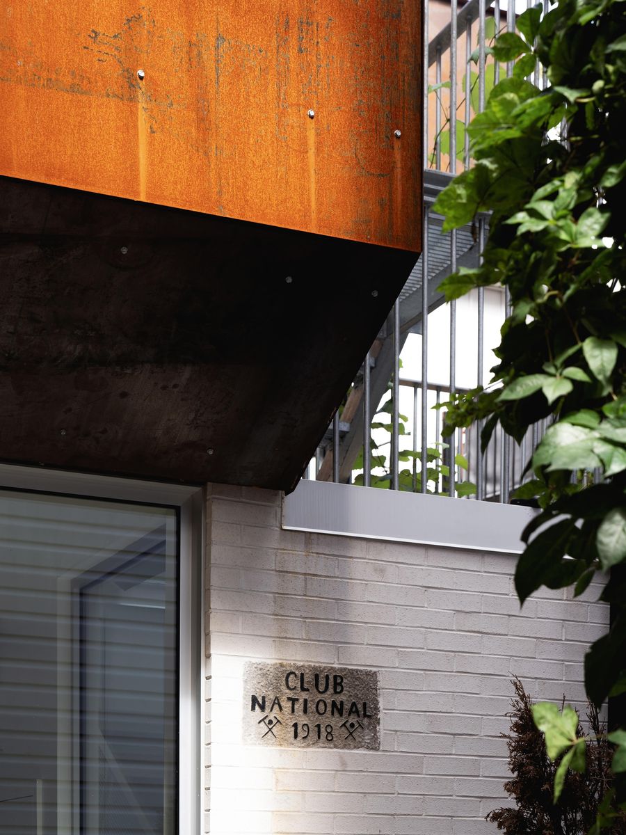 Porch from a Single family homes project near Montreal (Greater Montreal) by Paul Bernier Architecte