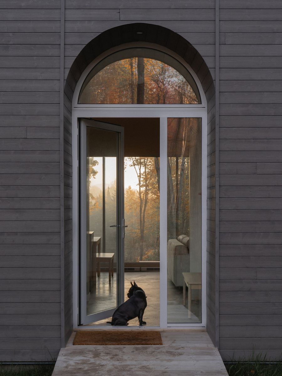 Porch from a Tiny Houses project near Saint-Jerome (Laurentides) by Atelier L'Abri