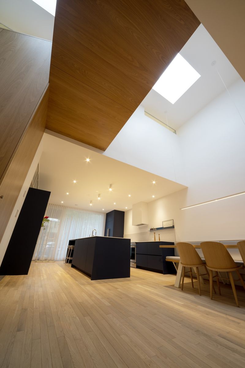 Salle à manger d'un projet de Agrandissements de maison près de Montréal/Laval/Longueuil (Grand Montréal) de Échelle humaine