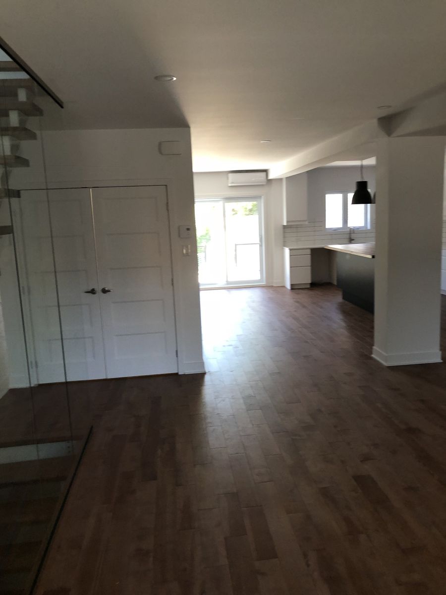 Hall from a Home extensions project near Montreal (Greater Montreal) by Les Constructions du Patrimoine J.S. INC.