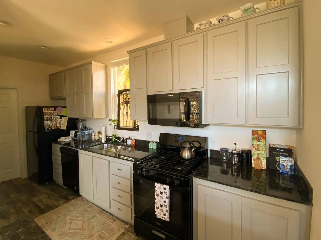 Kitchen from a Accessory Dwelling Units (ADUs) project near San Francisco Bay by Sonoma Manufactured Homes