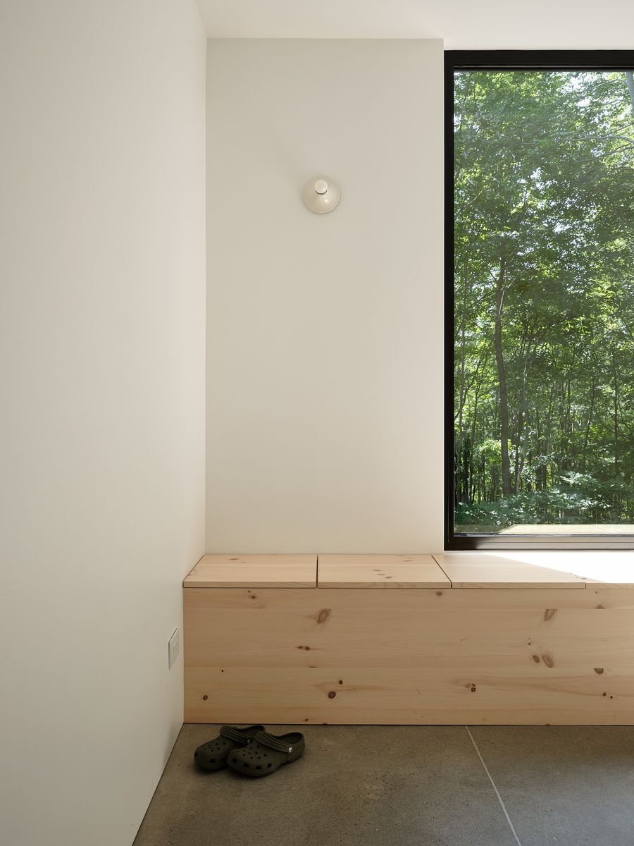 Vestíbulo de entrada de un proyecto de tipo Viviendas unifamiliares cerca de Granby - Bromont - Cowansville por Stroph Architecture & Design