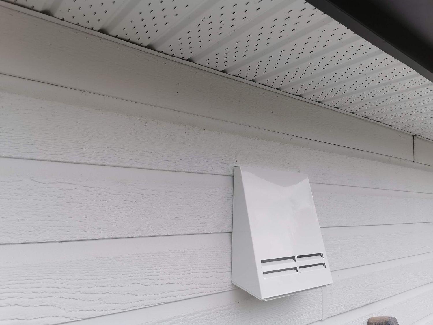 Exterior Finishes from a HRV and ventilation systems project near Saint-Jerome (Laurentides) by ProDuctAir
