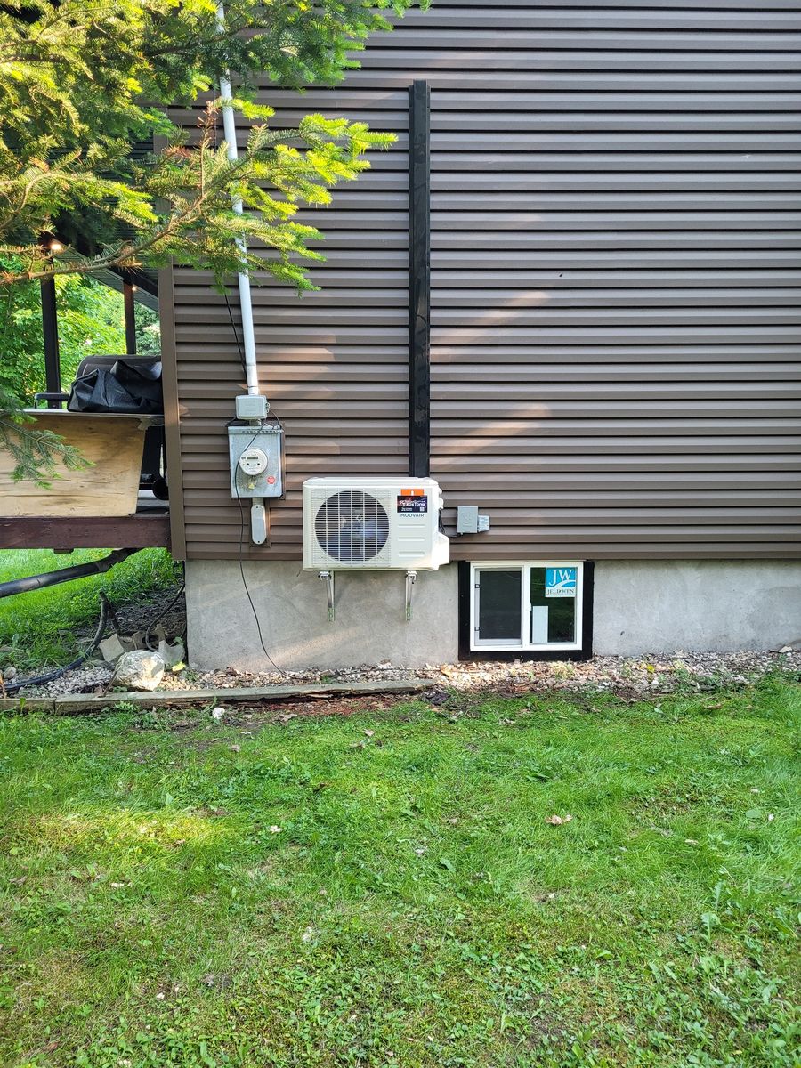 Building mechanicals from a Heat pumps project near Gatineau (Outaouais) by Réfrigération RoxTone