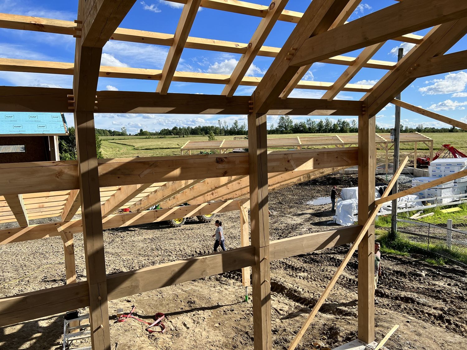 Structures et ossatures d'un projet de Charpentes massives près de Granby/Bromont/Cowansville (Estrie) de Construction Latulippe