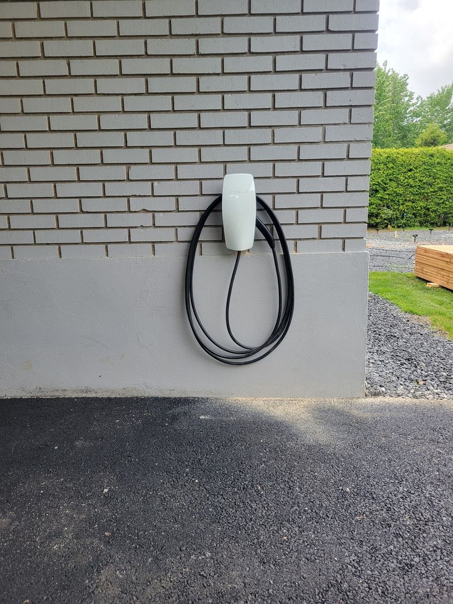 Mécanique du bâtiment d'un projet de Borne de recharge pour véhicules électriques près de Montréal/Laval/Longueuil (Grand Montréal) de GCD ÉNERGIE INC