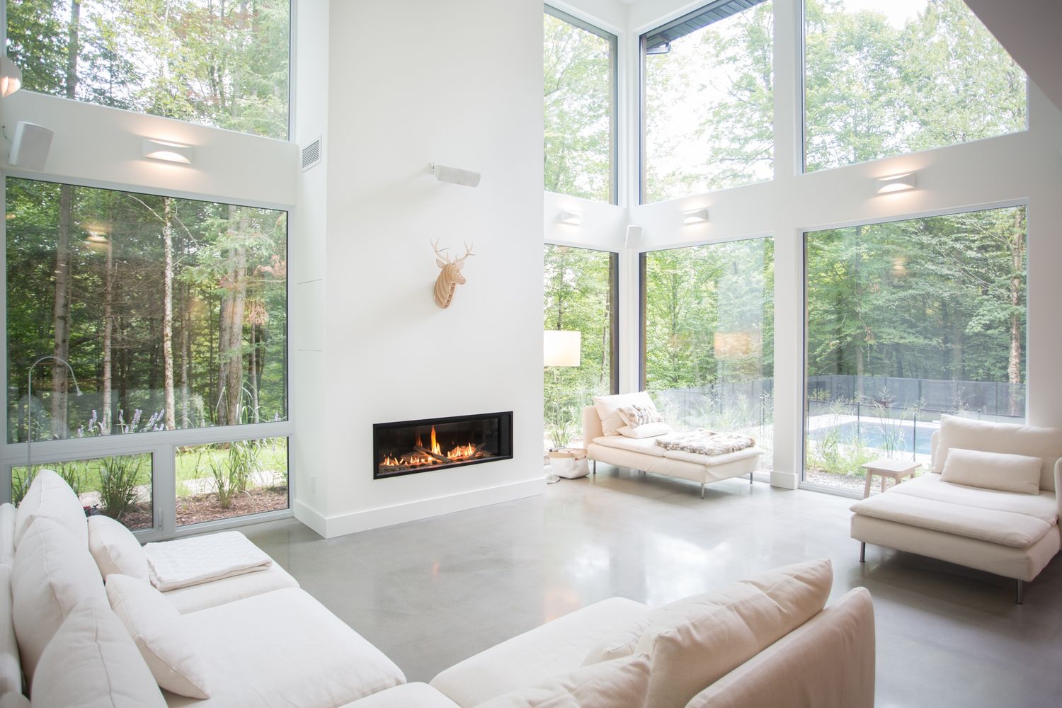 Living Room from a Single family homes project near Sherbrooke (Estrie) by UrbanEco Construction
