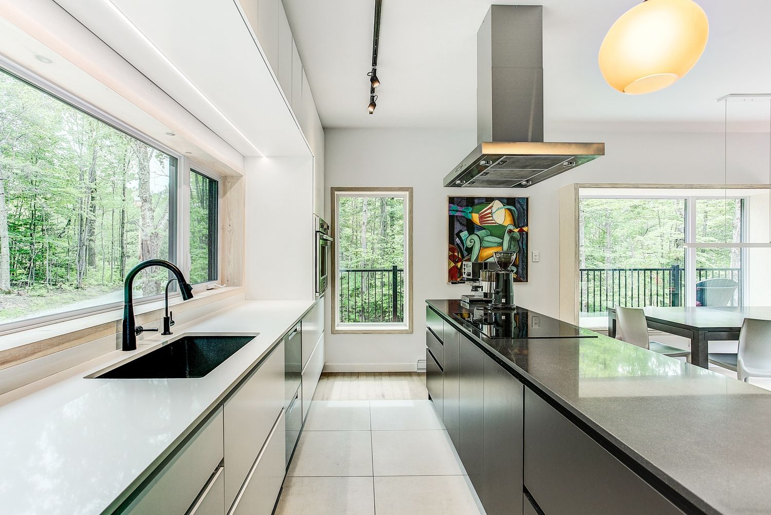 Kitchen from a Single family homes project near Sherbrooke (Estrie) by Belvedair