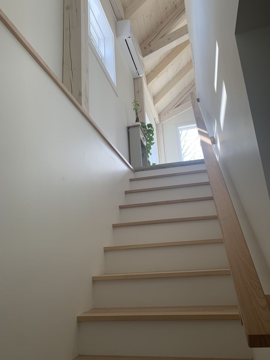 Escaleras de un proyecto de tipo Armazones de madera maciza cerca de Sherbrooke (Estrie) por Construction Latulippe