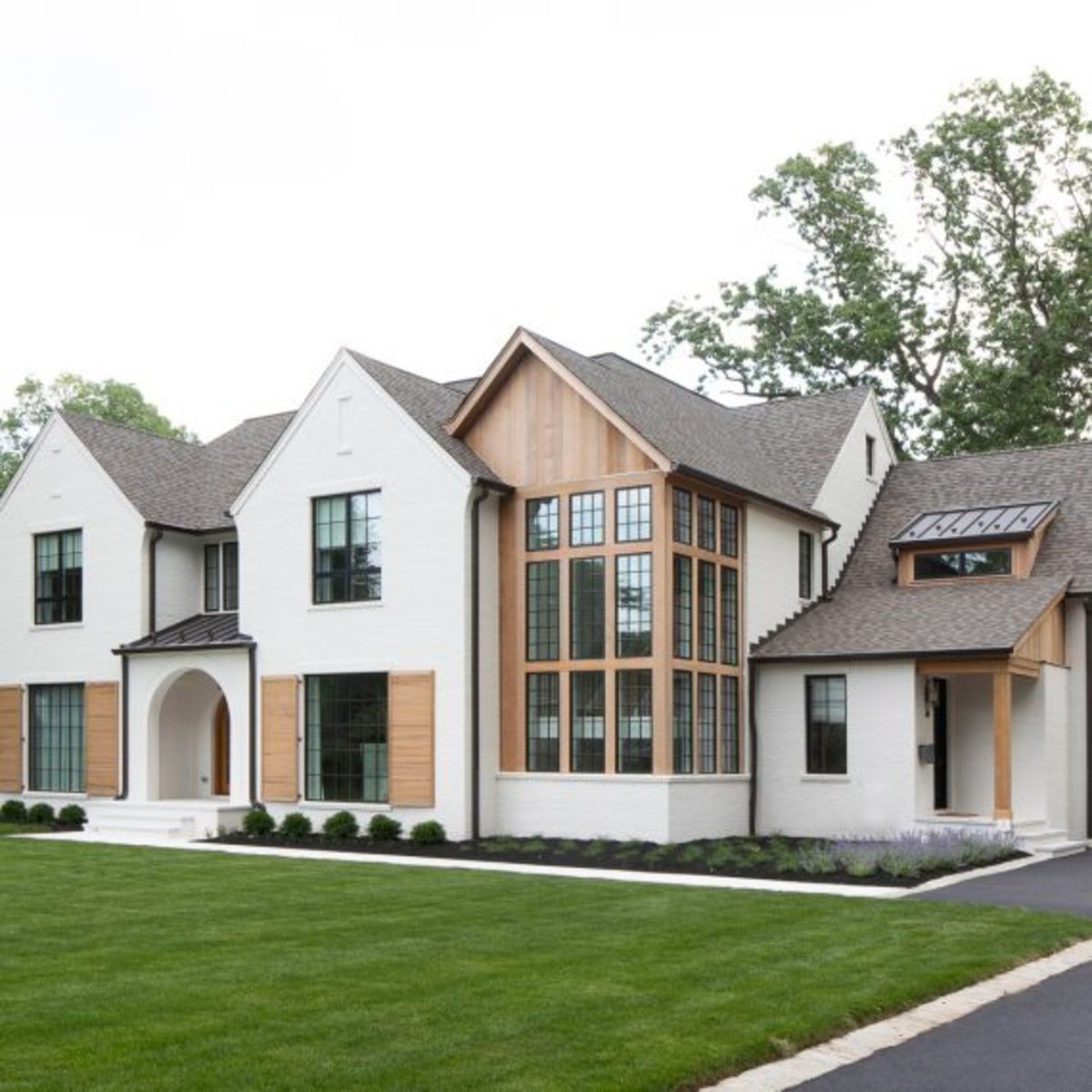 Fachada frontal de un proyecto de tipo Desarrollos inmobiliarios cerca de Camden por Michael Robert Construction
