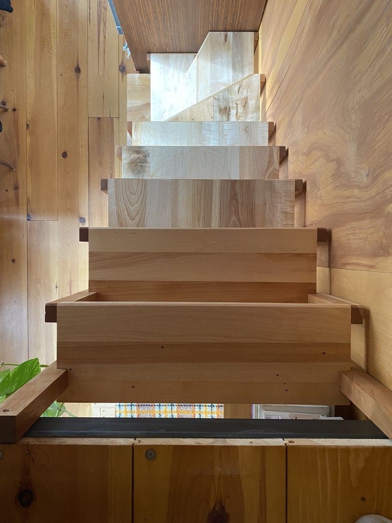 Staircase from a Staircases project near Rimouski (Bas-Saint-Laurent) by Botrae