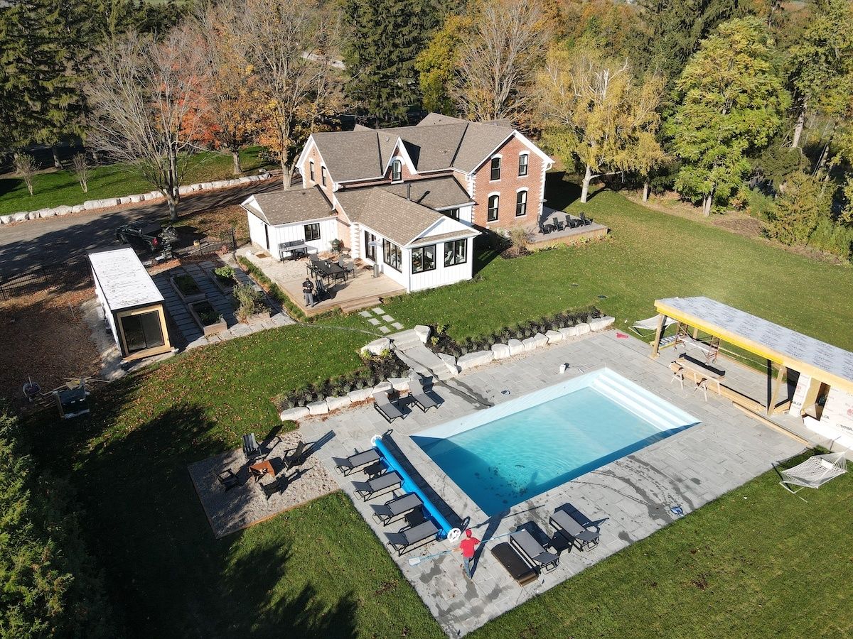 Aerial view from a Accessory Dwelling Units (ADUs) project near Toronto (Greater Toronto) by Ballance Containers
