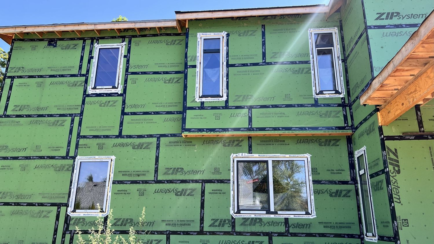  from a Single family homes project near St. Catharines - Niagara region by InterHaus Premium High Performance Windows and Doors