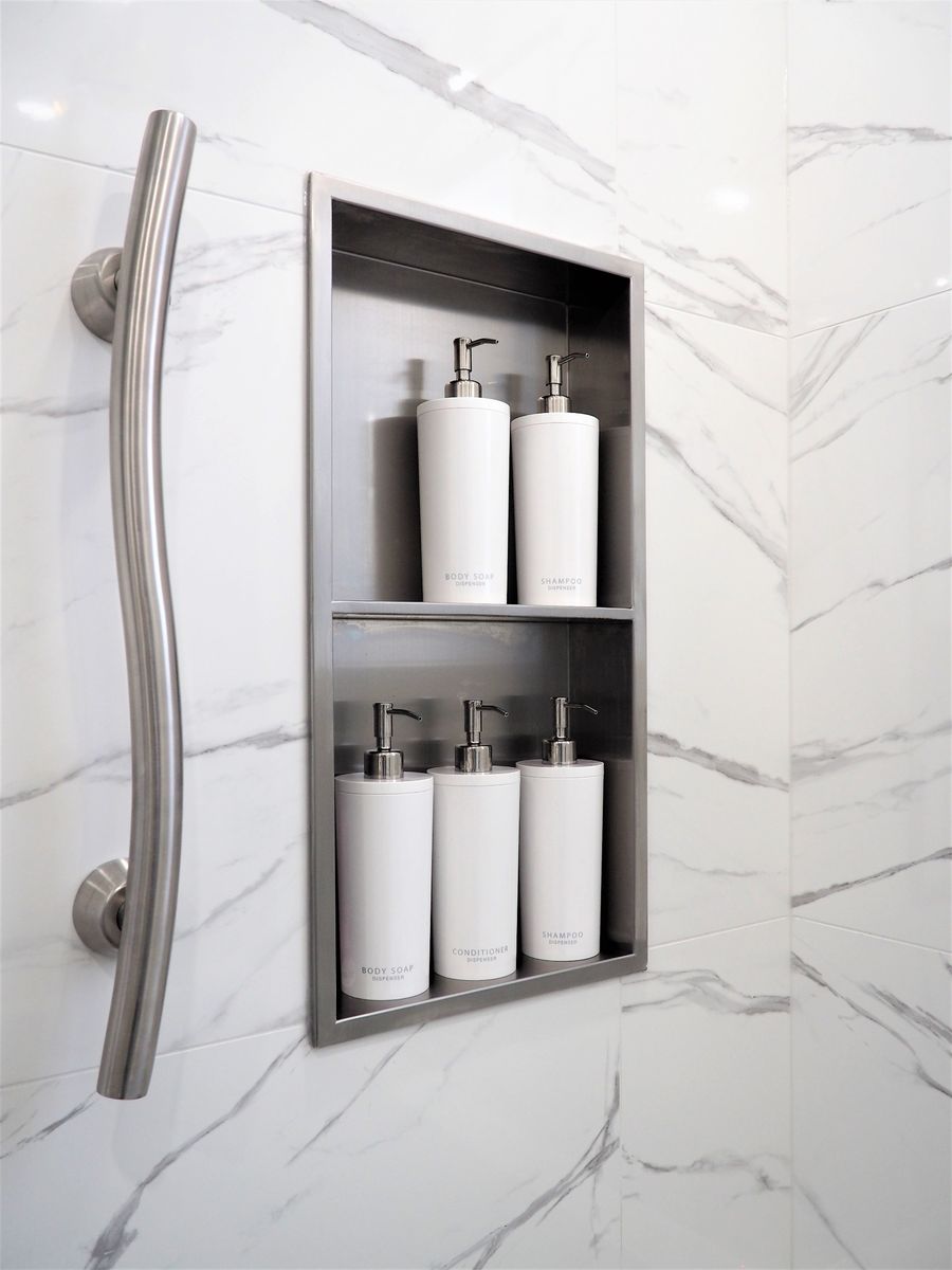  from a Bathrooms project near Toronto (Greater Toronto) by Soulier Design Studio