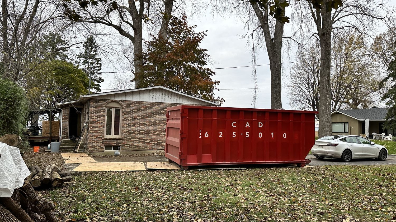 Before Starting Renovations from a Construction dumpster project near Saint-Jean-sur-Richelieu (Montérégie) by Conteneurs A.D.