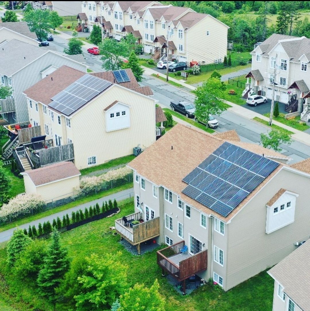 Mécanique du bâtiment d'un projet de Panneaux solaires photovoltaïques près de Saguenay/Lac-Saint-Jean de Solution Solaire