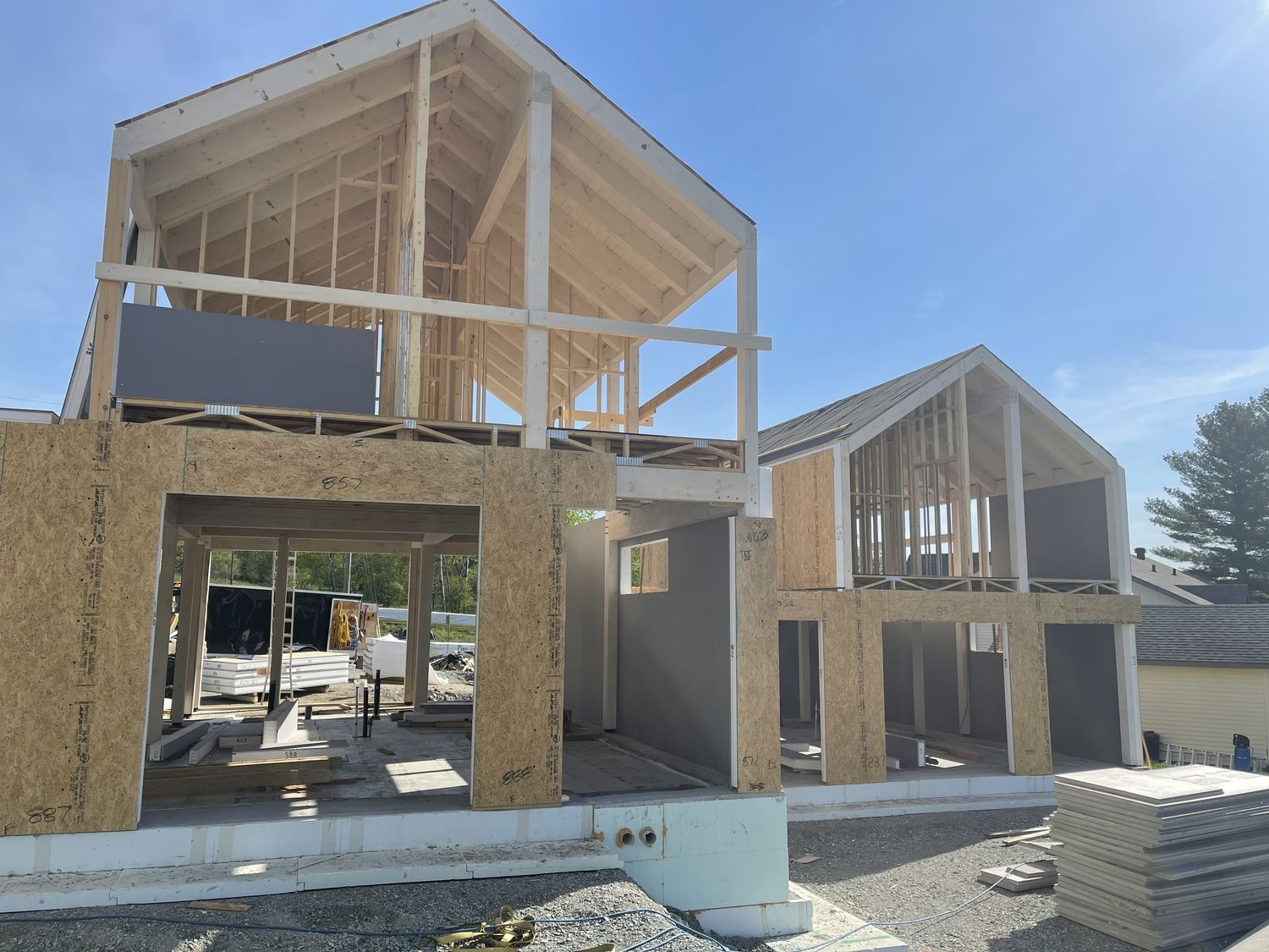 Construcción de muros de un proyecto de tipo Condominios, apartamentos cerca de Sherbrooke (Estrie) por Construction Latulippe