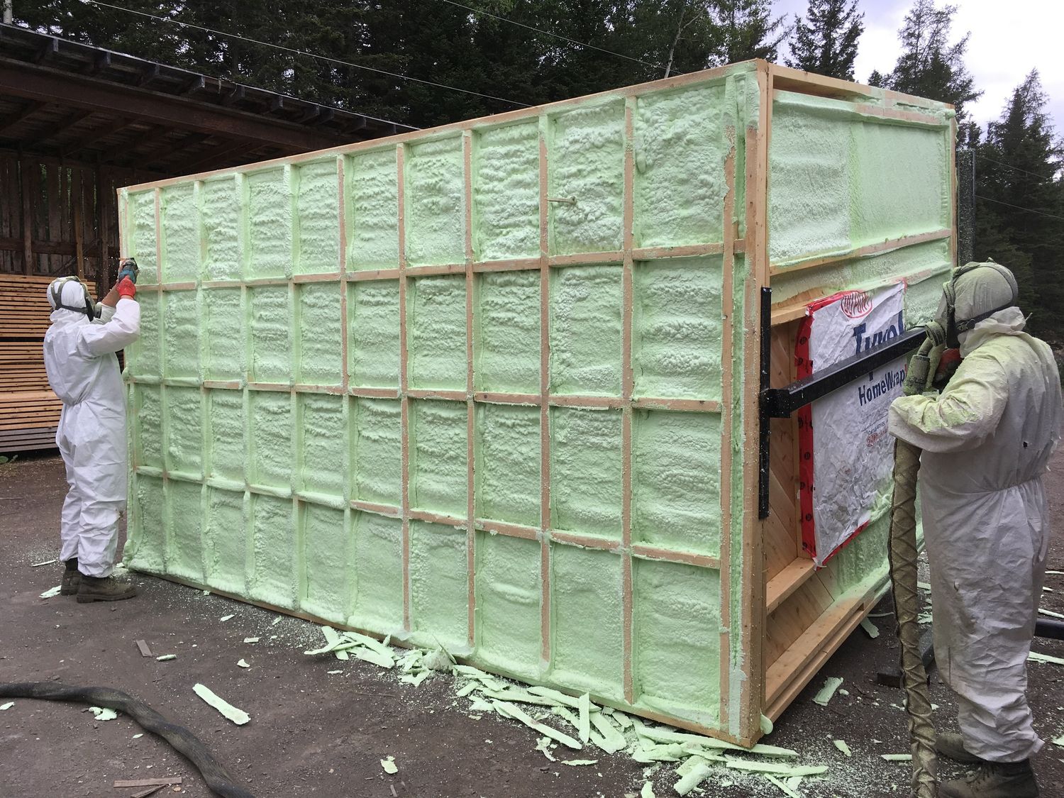 Wall Construction from a Tiny Houses project near Rimouski (Bas-Saint-Laurent) by CAMM Construction