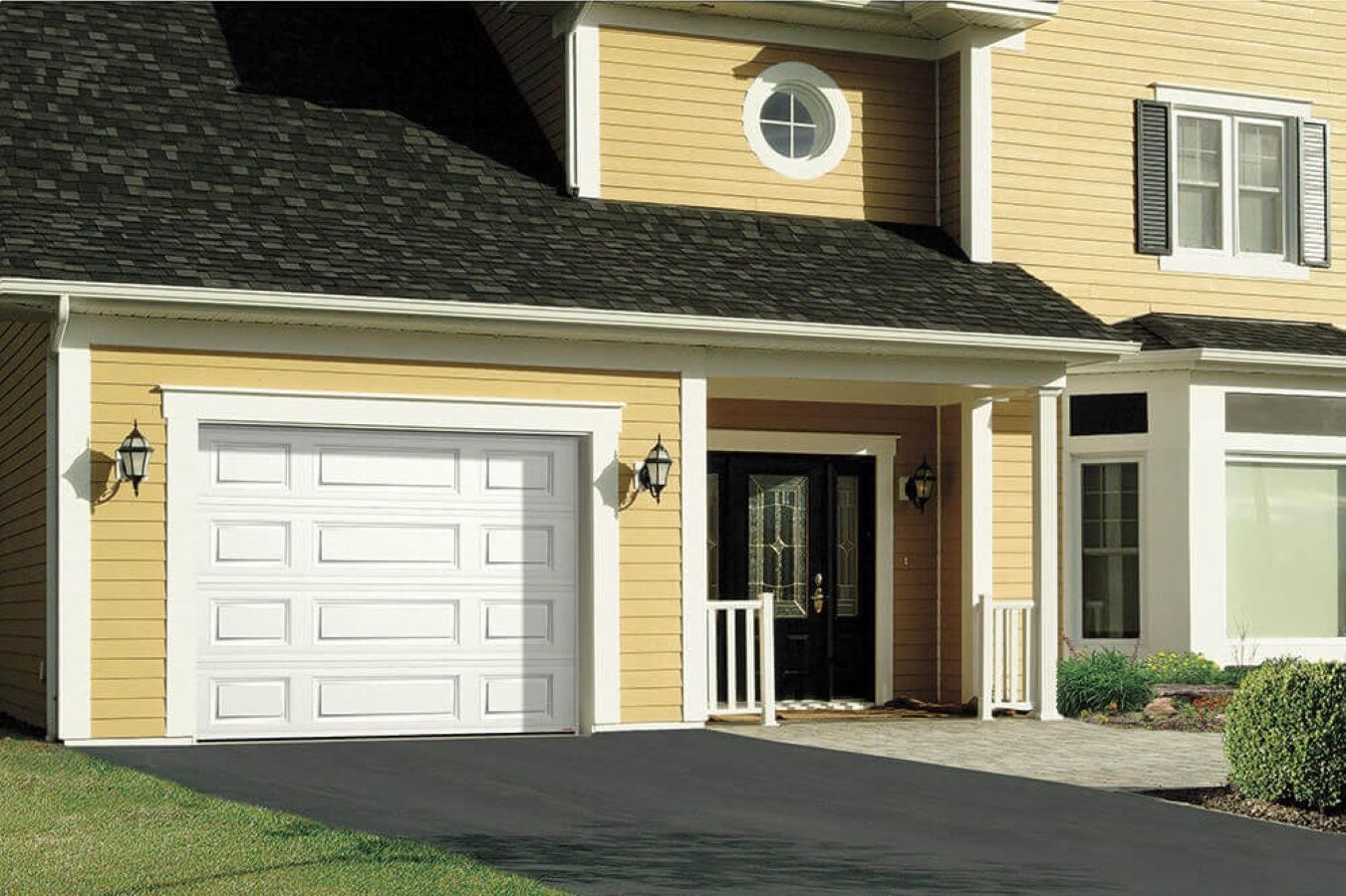 Garage & Shed from a Garage doors project near Montreal (Greater Montreal) by Portes de garage St-Jérôme
