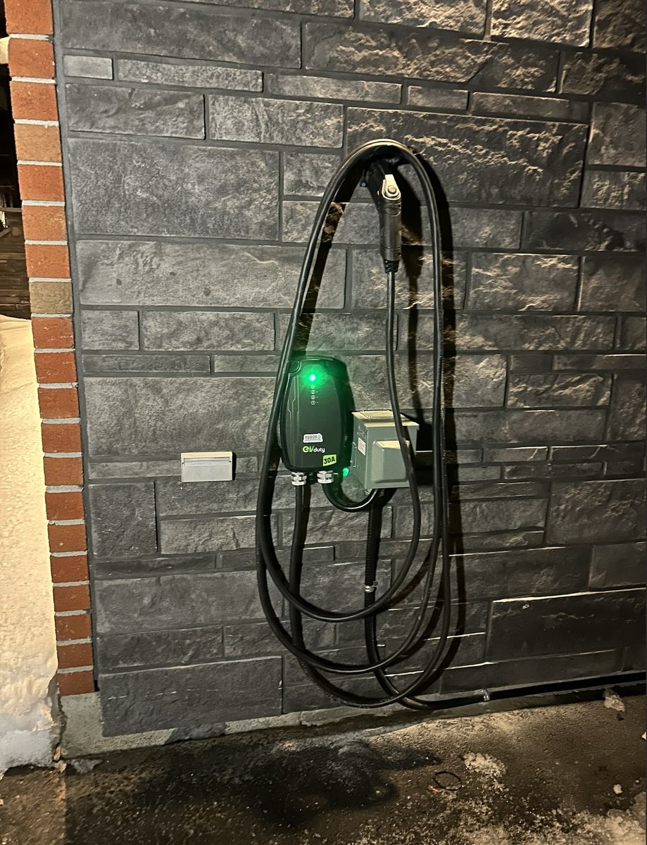 Instalaciones mecánicas de un proyecto de tipo Estación de carga para vehículos eléctricos cerca de Saint-Jérôme (Laurentides) por NUBOR