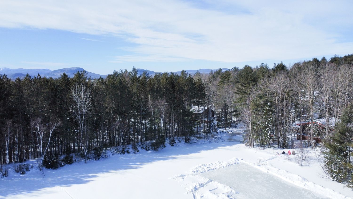 Vue aérienne d'un projet de Maisons unifamiliales près de Sherbrooke (Estrie) de Claire Derome • courtière en immobilier résidentiel