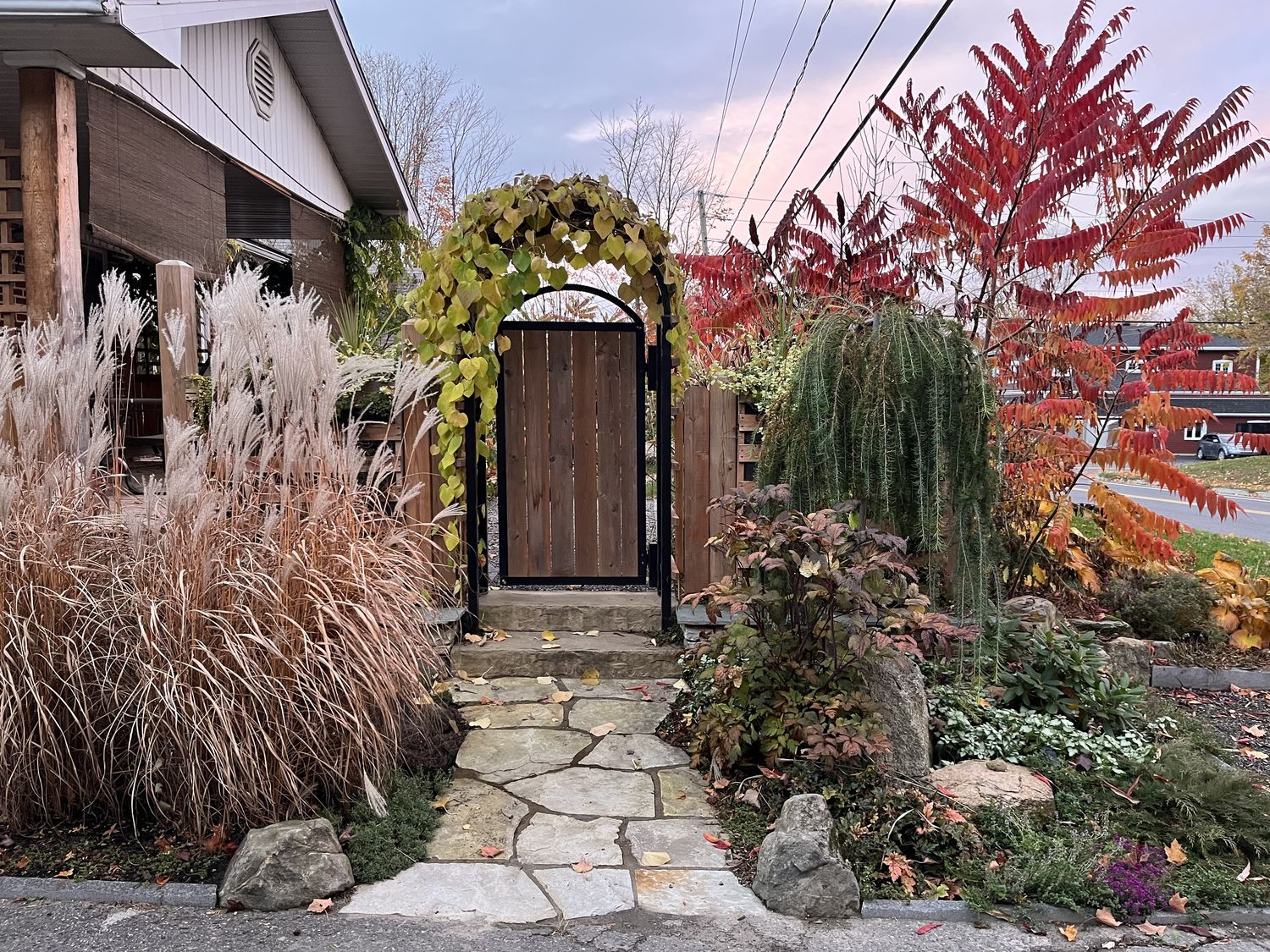 Backyard from a Arbours project near Granby - Bromont - Cowansville by Les Créations Pierre Langlois