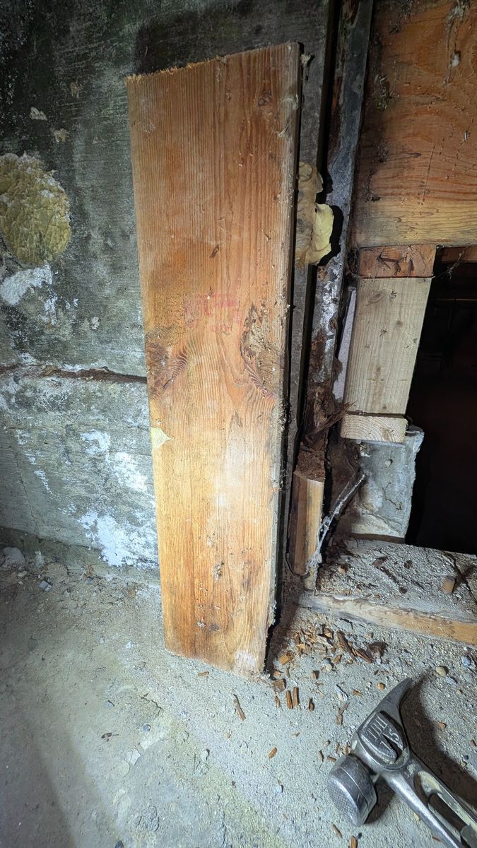 Foundations & Crawlspaces from a Crawlspaces project near Vancouver (Greater Vancouver) by Better Call Bob