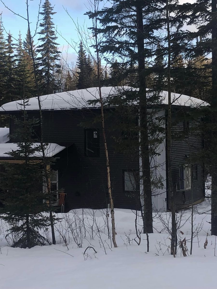 Finition extérieur d'un projet de Maisons usinées et modulaires près de Vallée du Fraser de Icon Homes Ltd.