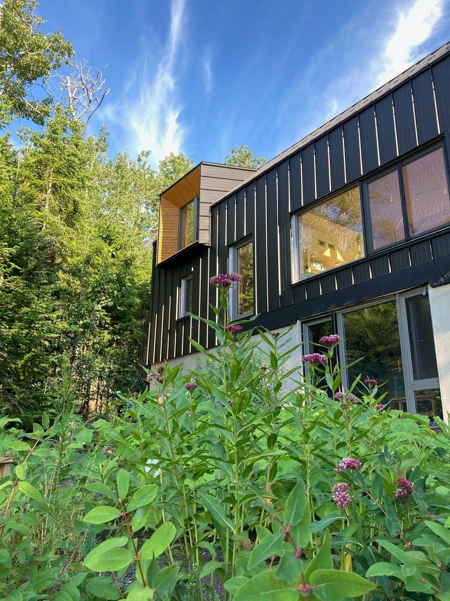  de un proyecto de tipo Viviendas unifamiliares cerca de Rimouski (Bas-Saint-Laurent) por BoON Architecture