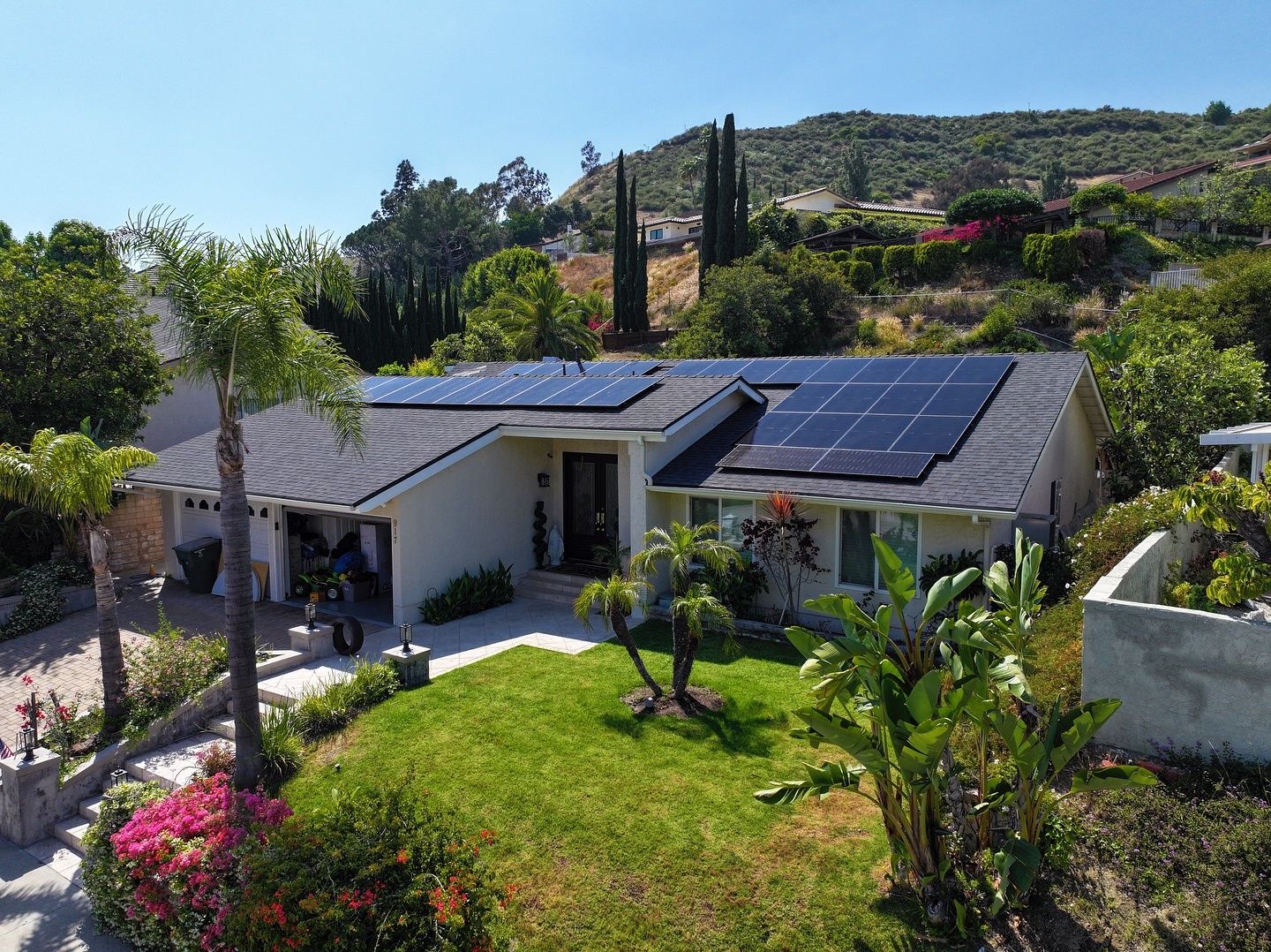Aerial view from a Photovoltaic Solar Panels project near Los Angeles - Long Beach - Anaheim by SOLAR G
