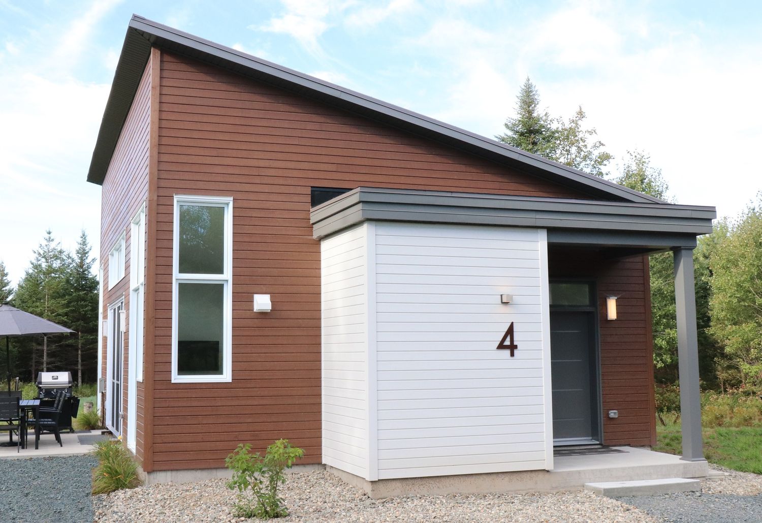 Fachada frontal de un proyecto de tipo Viviendas unifamiliares cerca de Drummondville (Centre-du-Québec) por Construction Thibodeau