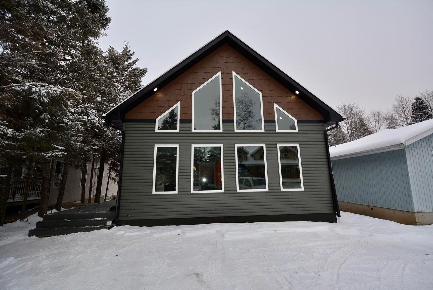 Travaux - Extérieur d'un projet de Maisons usinées et modulaires près de Saskatoon de Deneschuk Homes Ltd.