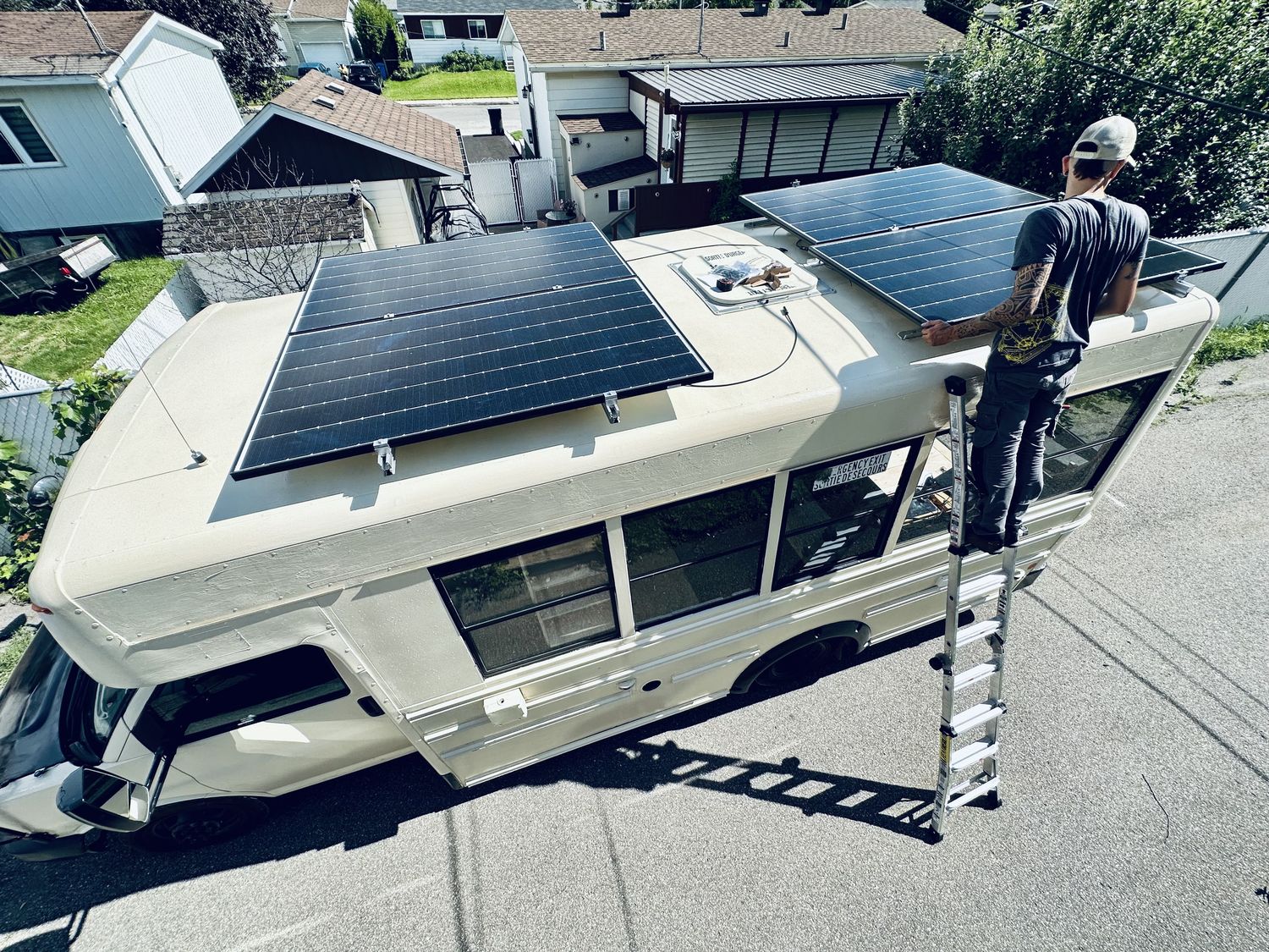 Mécanique du bâtiment d'un projet de Systèmes autonomes photovoltaïques près de Montréal/Laval/Longueuil (Grand Montréal) de Alternative Solaire inc.