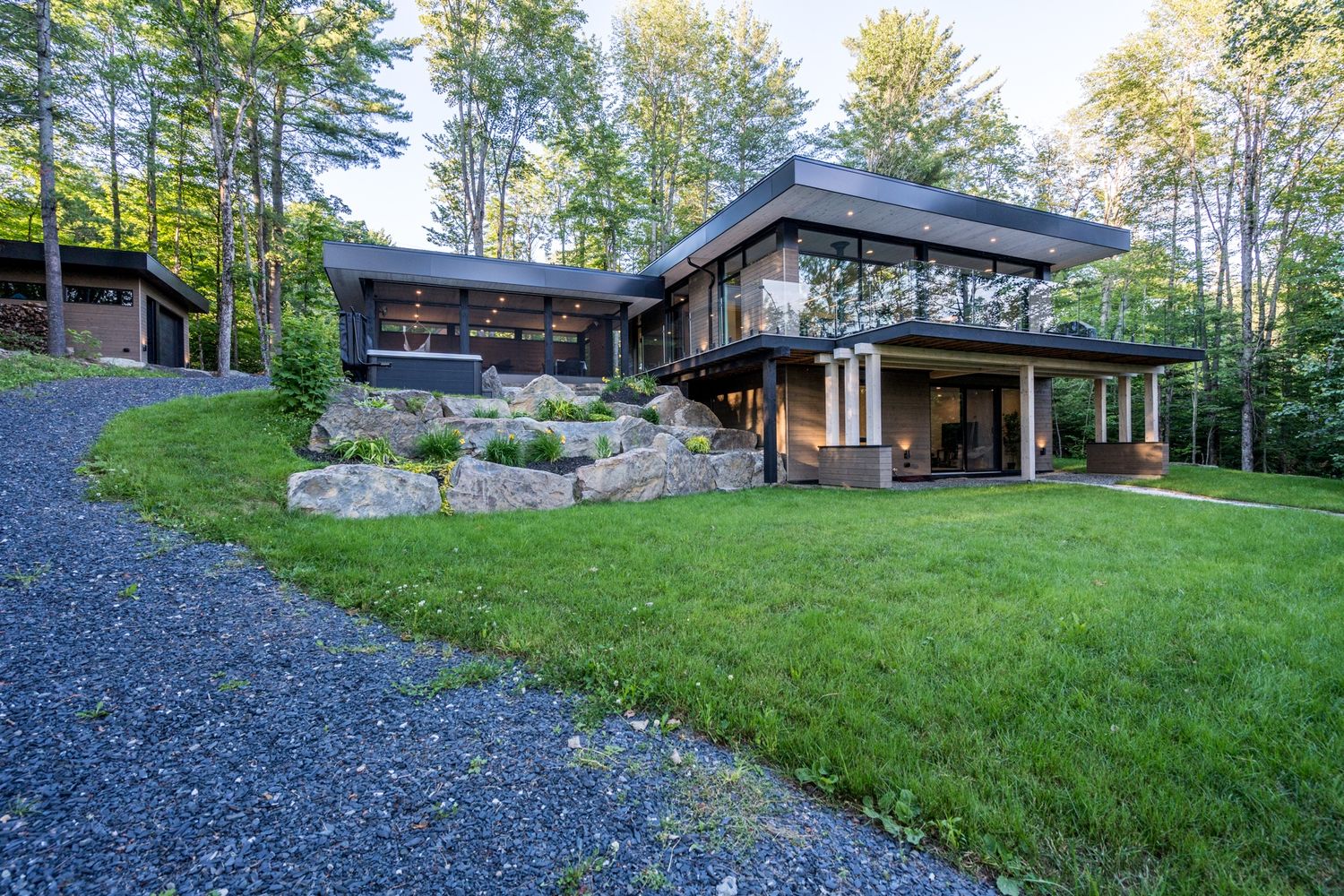 House Exterior from a Single family homes project near Quebec City - Levis by Shannon Ross architecte