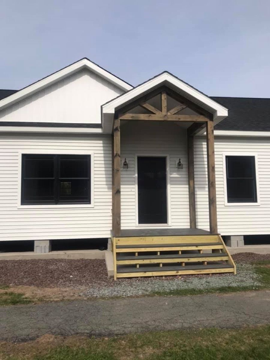 Construcción de exteriores de casas de un proyecto de tipo Casas Prefabricadas y modulares cerca de Albany-Schenectady por Catskill Valley Homes