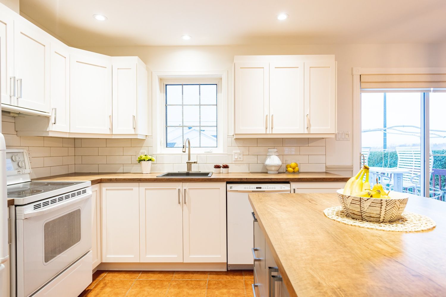 Cuisine d'un projet de Maisons unifamiliales près de Québec/Lévis (Ville de Québec) de Sara Abonce-Courtier Immobilier Résidentiel et Commercial