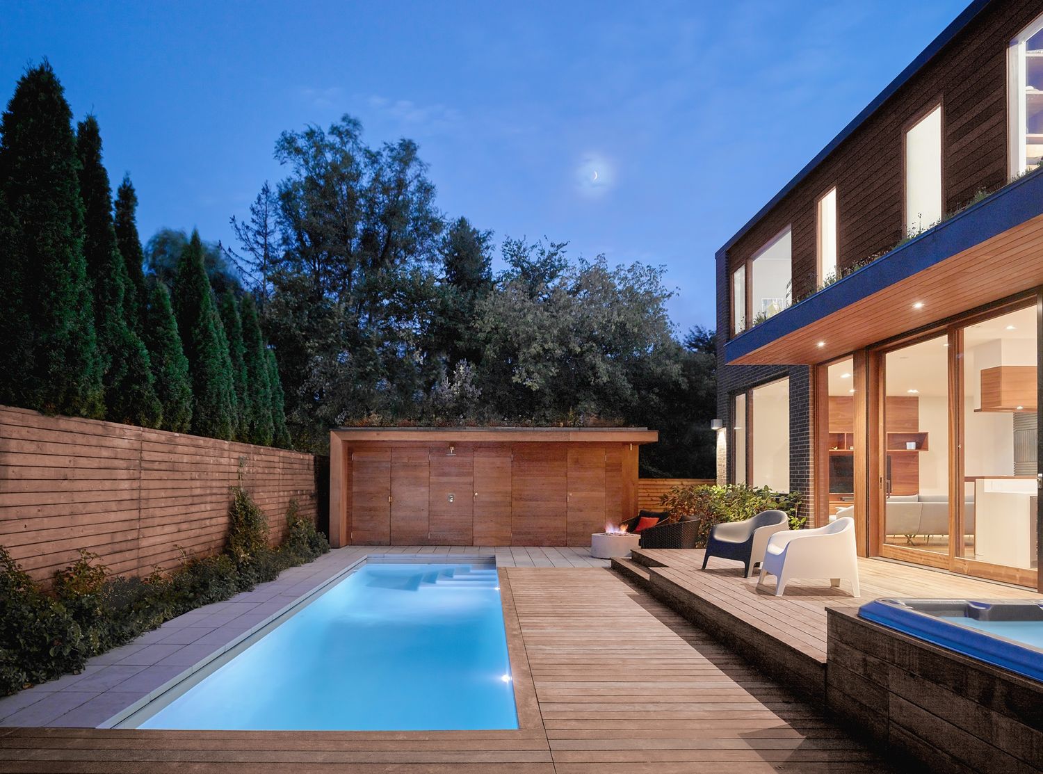 Pool & Natural Pond from a Single family homes project near Toronto (Greater Toronto) by Dubbeldam Architecture + Design