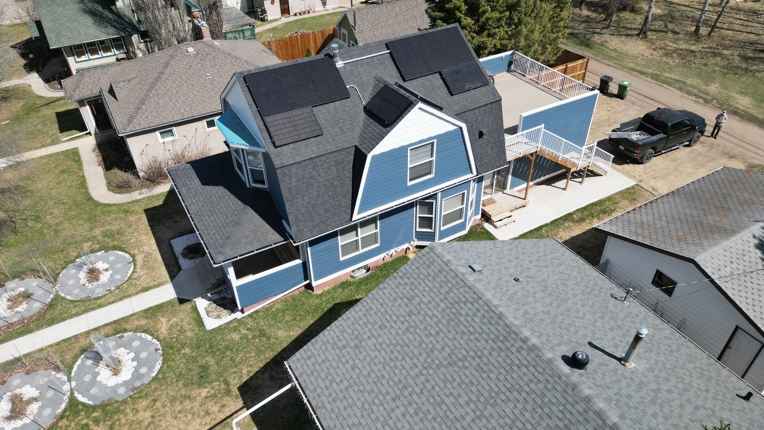  from a Photovoltaic Solar Panels project near Edmonton by Newo