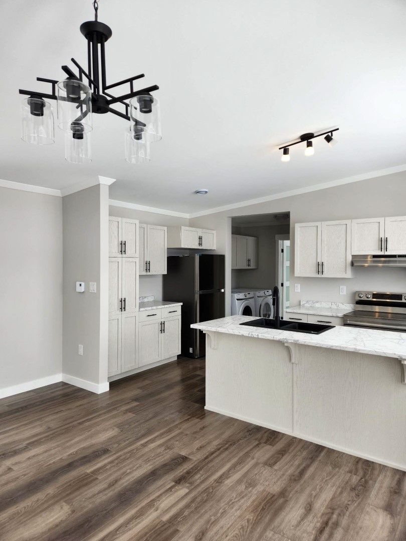 Cocina de un proyecto de tipo Casas Prefabricadas y modulares cerca de Halifax por The Home Centre