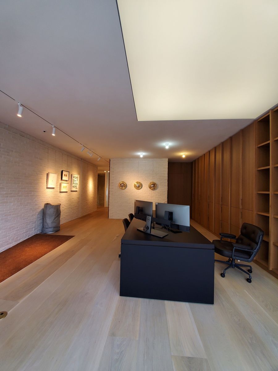 Oficina en casa de un proyecto de tipo Acabado en cal cerca de Montreal (Gran Montreal) por Distribution Tockay Inc